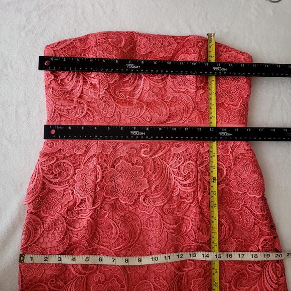 Cache Coral Pink Crochet Lace Strapless Bodycon Pencil Peplum Dress Size 12 POEC - Picture 6 of 8